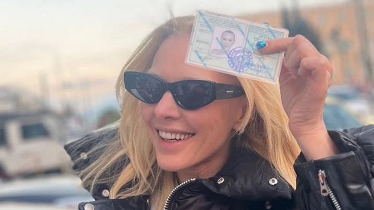 Τάμτα: Έβγαλε ελληνική ταυτότητα έπειτα από 23 χρόνια