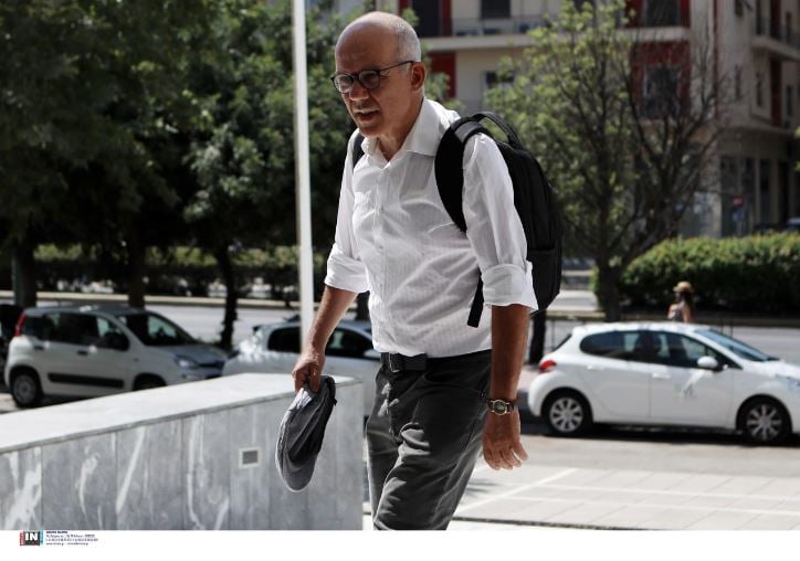 Τάσος Τέλλογλου: Πώς έκλεψαν την τσάντα του δημοσιογράφου στο αεροδρόμιο της Θεσσαλονίκης
