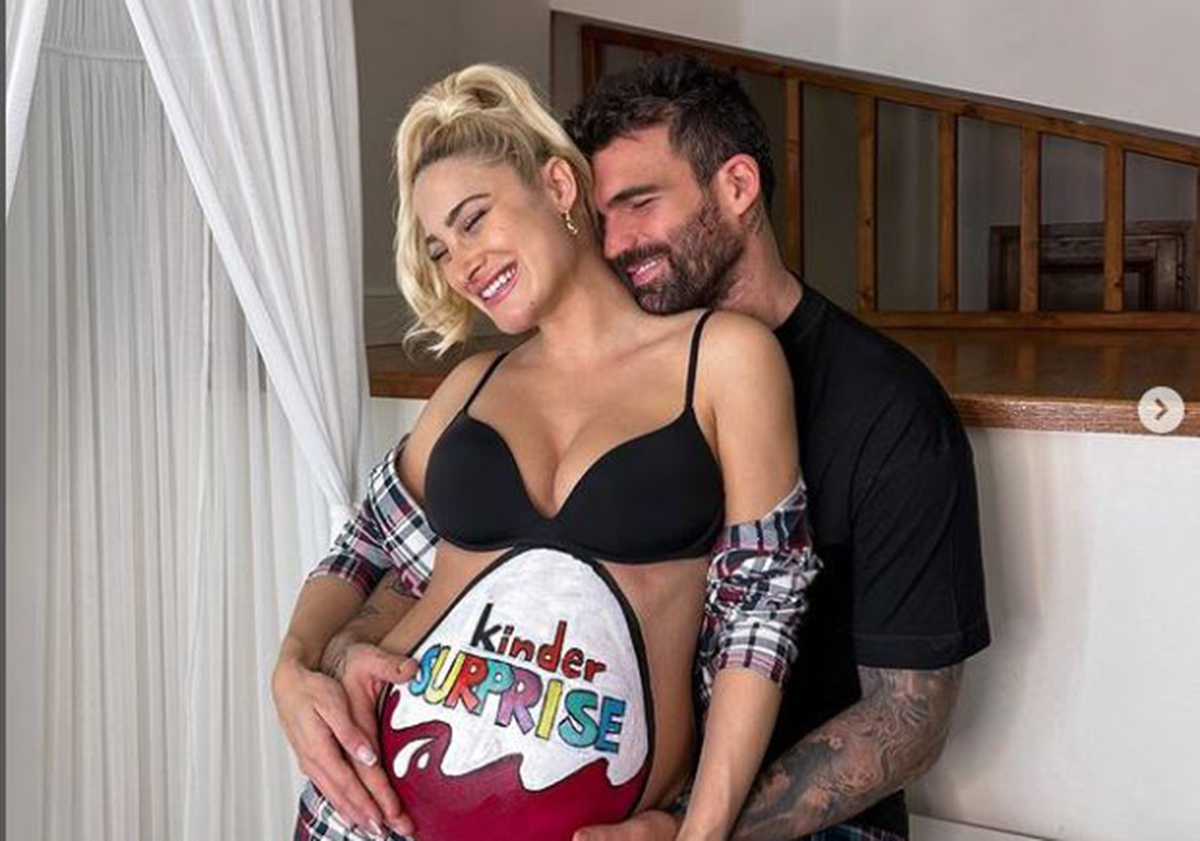 Ιωάννα Τούνη – Δημήτρης Αλεξάνδρου: Η πρώτη φωτογραφία με το νεογέννητο μωράκι τους