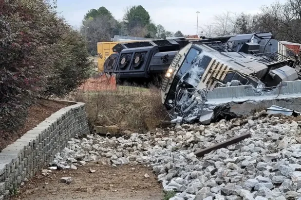 τρένο κατεστραμένο