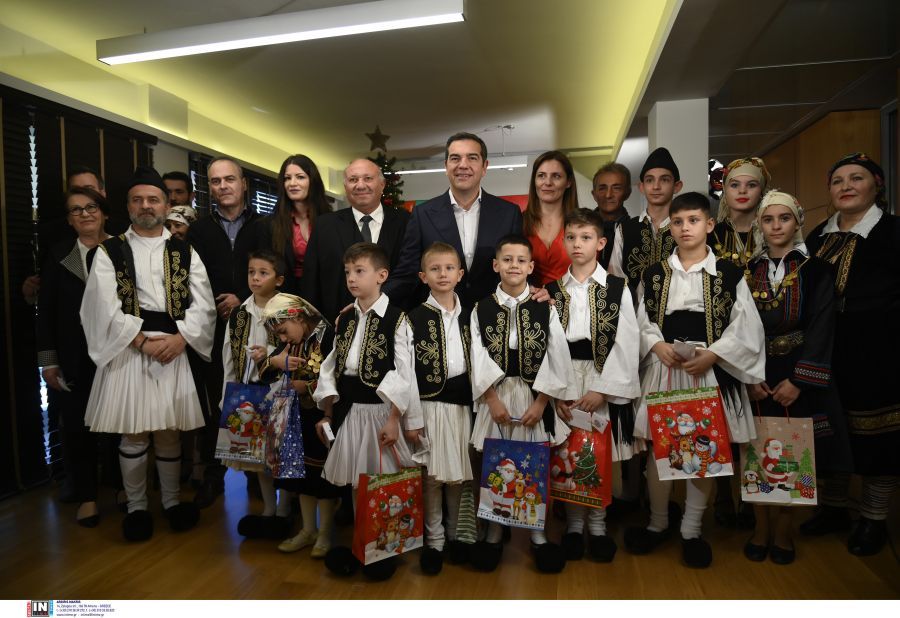 Τσίπρας κάλαντα