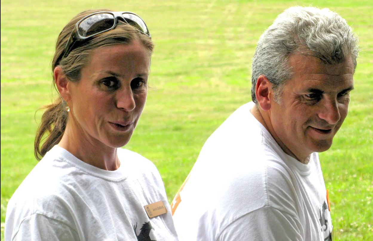 Ο ιδιοκτήτης της United Furniture «εξαφανίστηκε» μετά την απόλυση 2.700 εργαζομένων