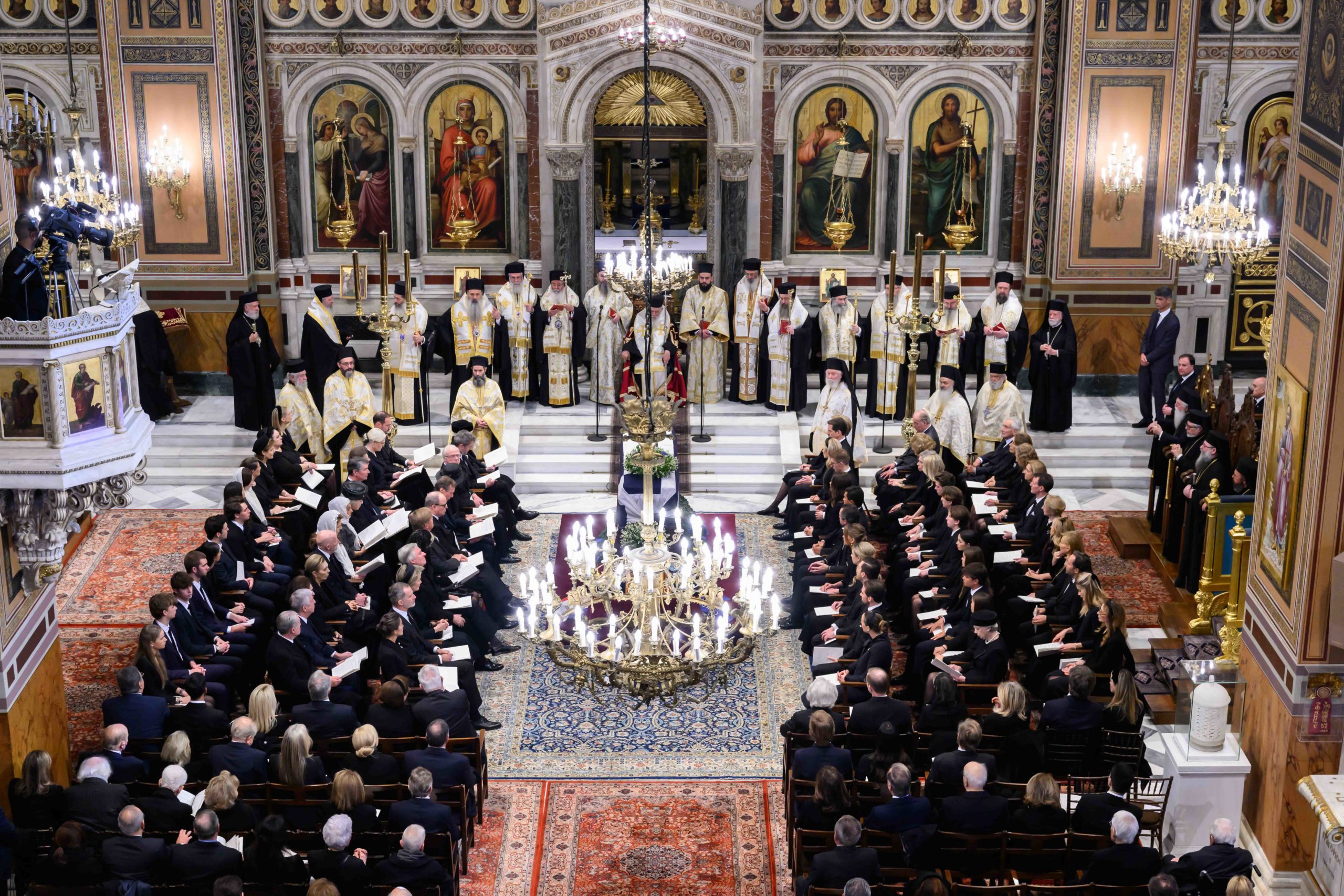 τέως βασιλιάς Κωνσταντίνος