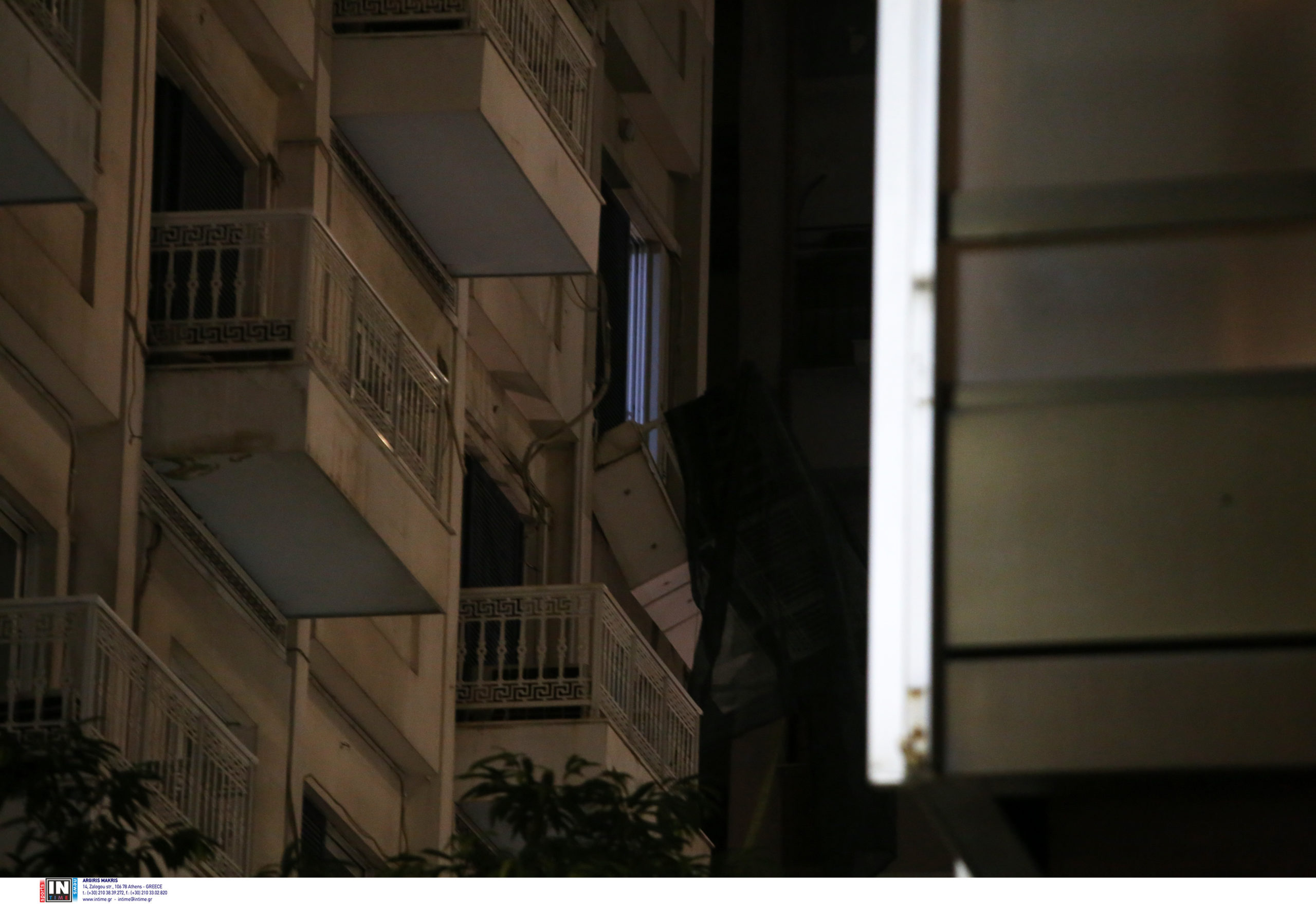 Λεωφόρος Συγγρού: Ξηλώθηκε το μπαλκόνι που «αιωρούταν» για μέρες σε ξενοδοχείο