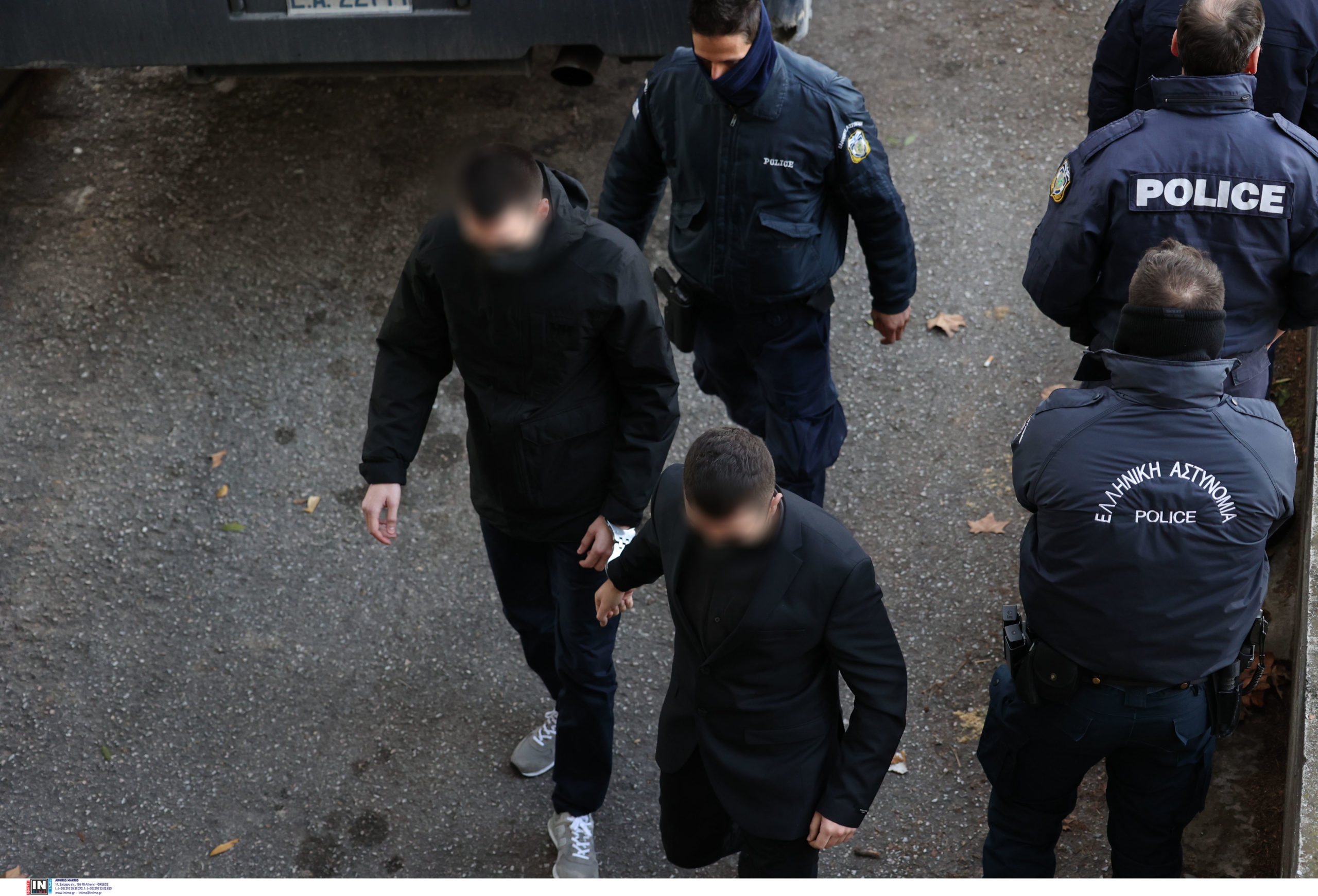 δίκη για Άλκη Καμπανό στη Θεσσαλονίκη