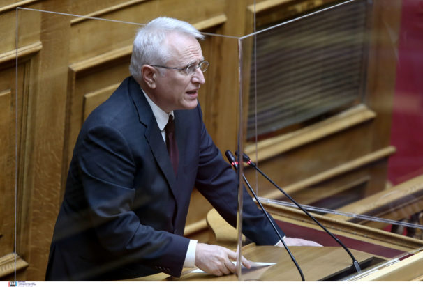 Γιάννης Ραγκούσης