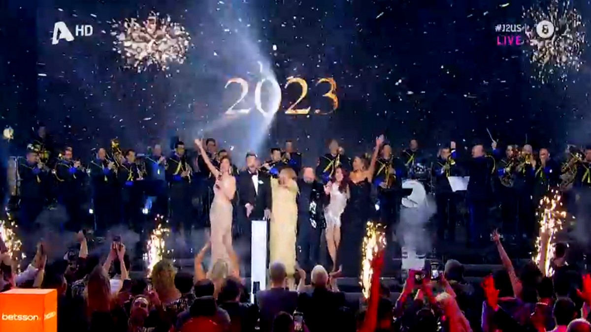 J2US: Έτσι υποδέχτηκε το 2023 – Τα πυροτεχνήματα και τα κομφετί – Το «ευχαριστώ» στους τηλεθεατές