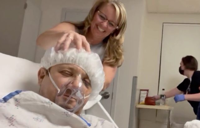 Τζέρεμι Ρένερ νοσοκομείο