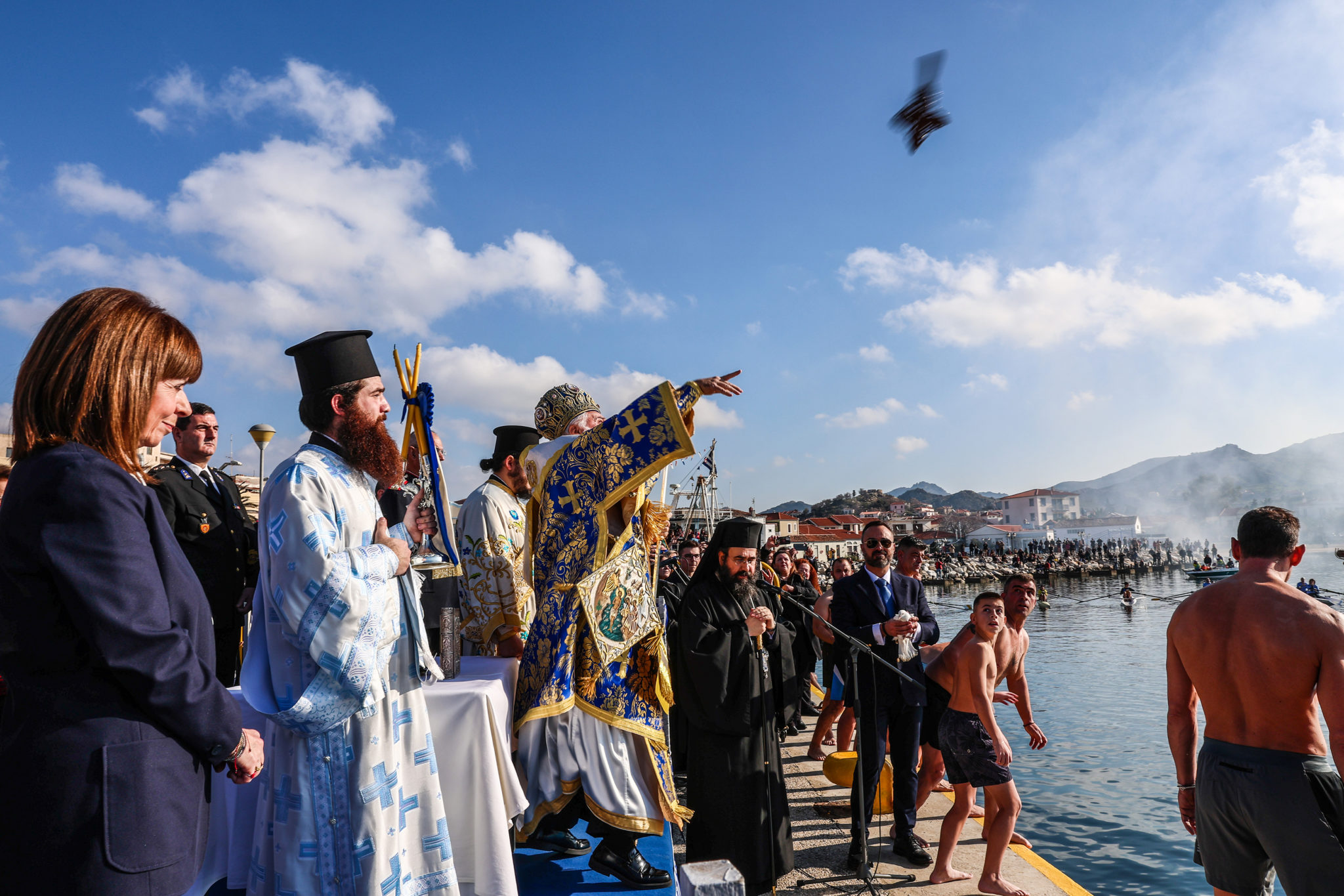 Θεοφάνια: Στη Λήμνο η Σακελλαροπούλου