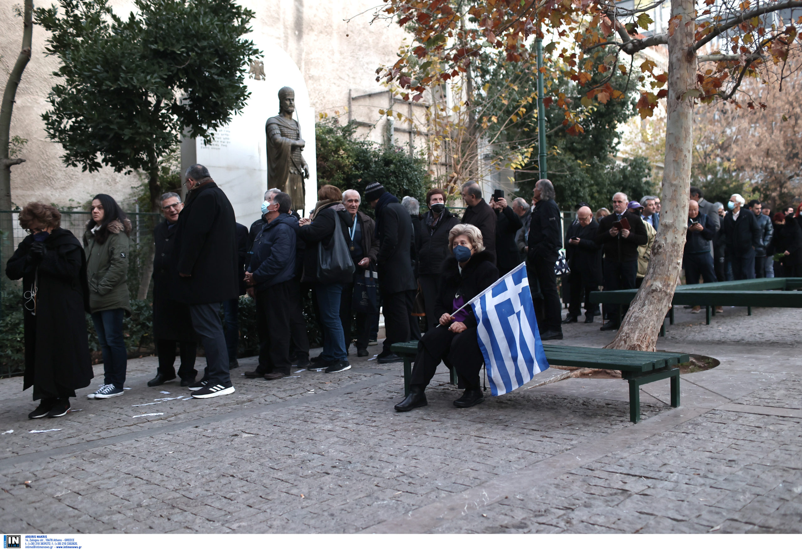 λαϊκό προσκύνημα για τέως βασιλιά