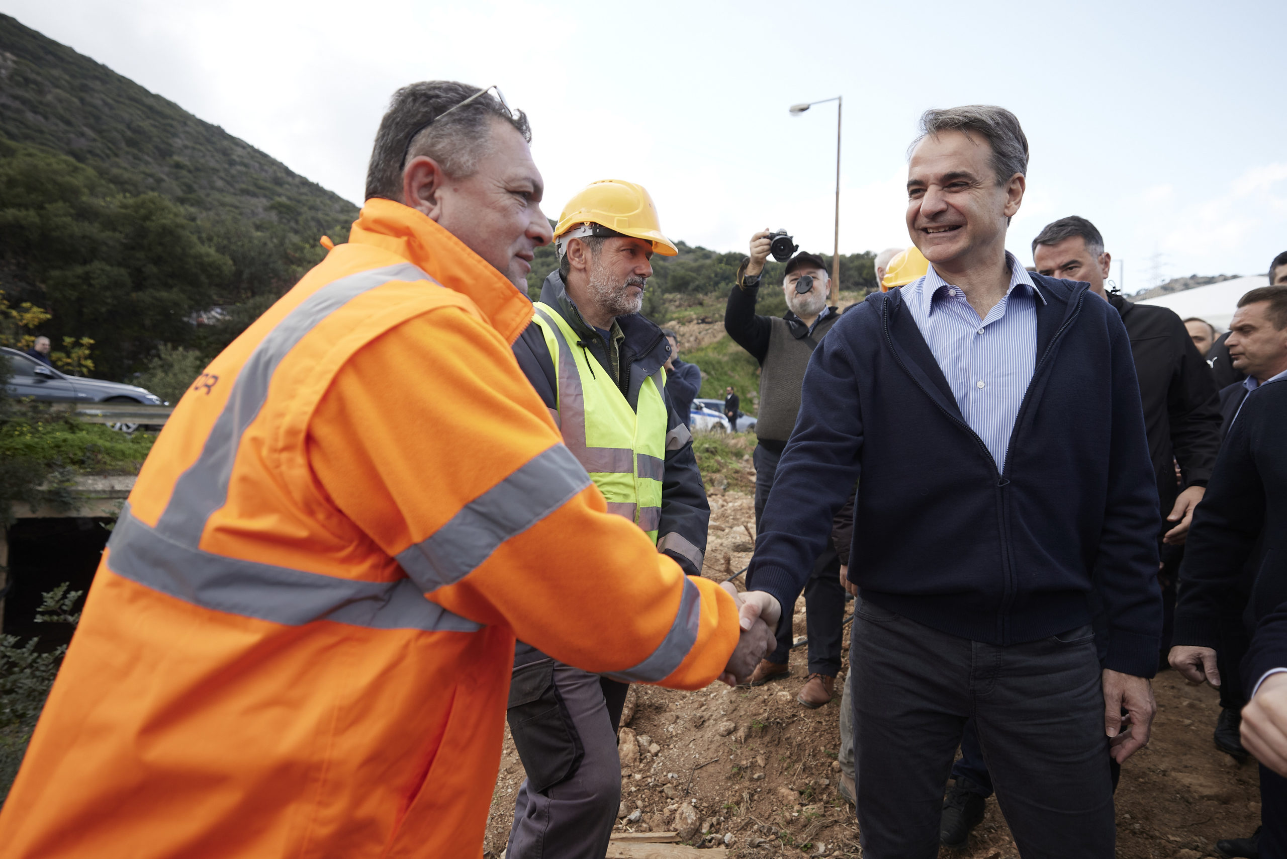 Στο εργοτάξιο του ΒΟΑΚ ο Κυριάκος Μητσοτάκης