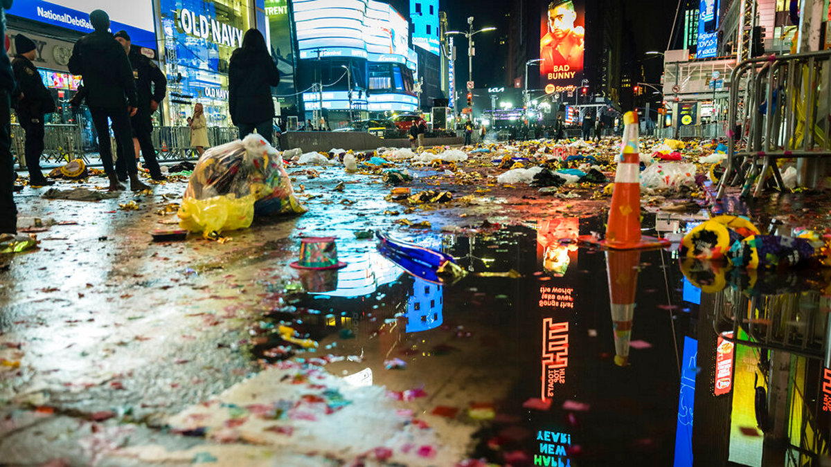 ΗΠΑ: 19χρονος που επιτέθηκε με ματσέτα σε 3 αστυνομικούς στη Ν. Υόρκη φέρεται να συνδέεται με τον ισλαμικό εξτρεμισμό