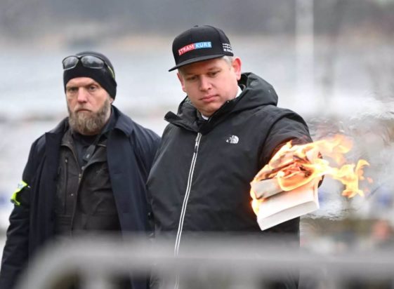 Κάψιμο Κορανίου