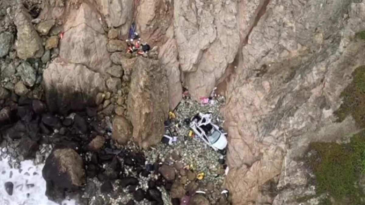 ΗΠΑ: Οδηγός έριξε το αυτοκίνητο με την οικογένειά του σε γκρεμό 75 μέτρων