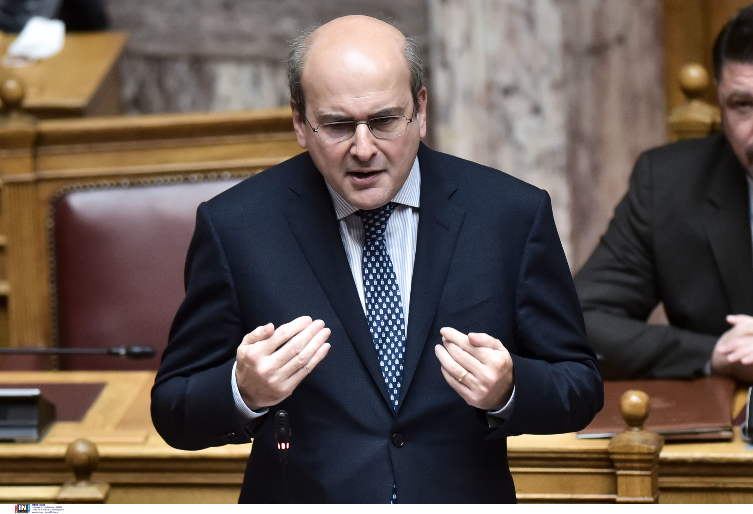 Ο Κωστής Χατζηδάκης στη Βουλή