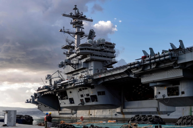 αεροπλανοφόρο USS GEORGE W. BUSH
