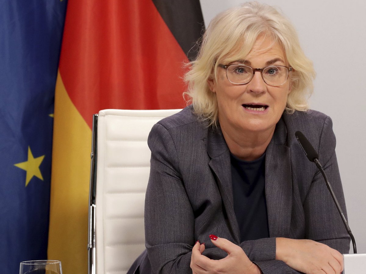 Κριστίνε Λάμπρεχτ,