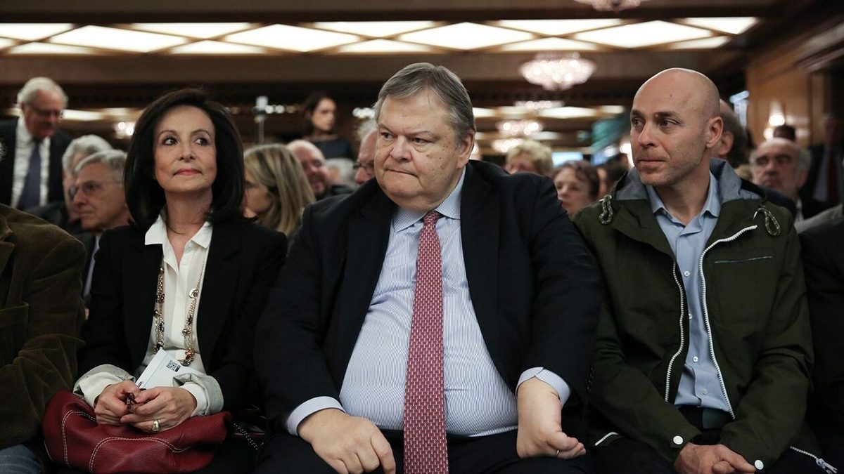 Κόντρα Διαμαντοπούλου – Βενιζέλου για την εκδήλωση «Μένουμε Ευρώπη;»