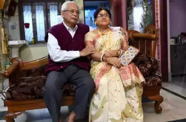 Έφτιαξε άγαλμα από σιλικόνη της νεκρής συζύγου του για να μπορούν να είναι ακόμα μαζί