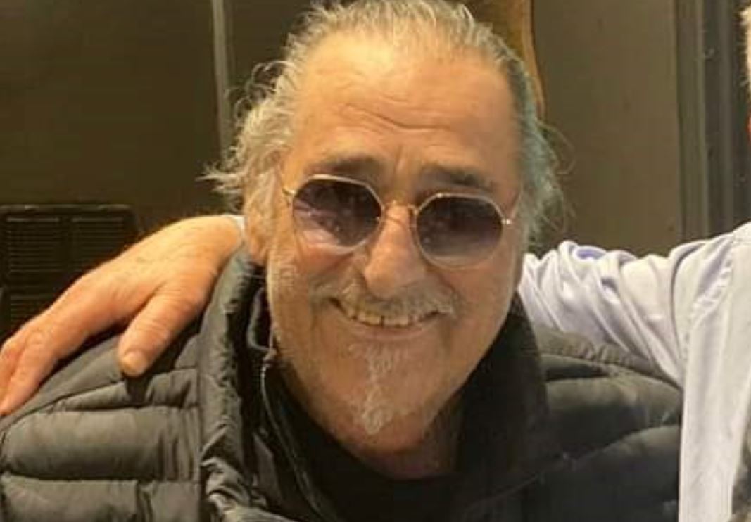 Βασίλης Καρράς