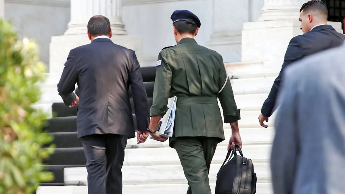 Ένοπλες Δυνάμεις: Έκτακτες Κρίσεις Αξιωματικών της 2ης και 3ης Συνεδρίασης του ΣΑΓΕ