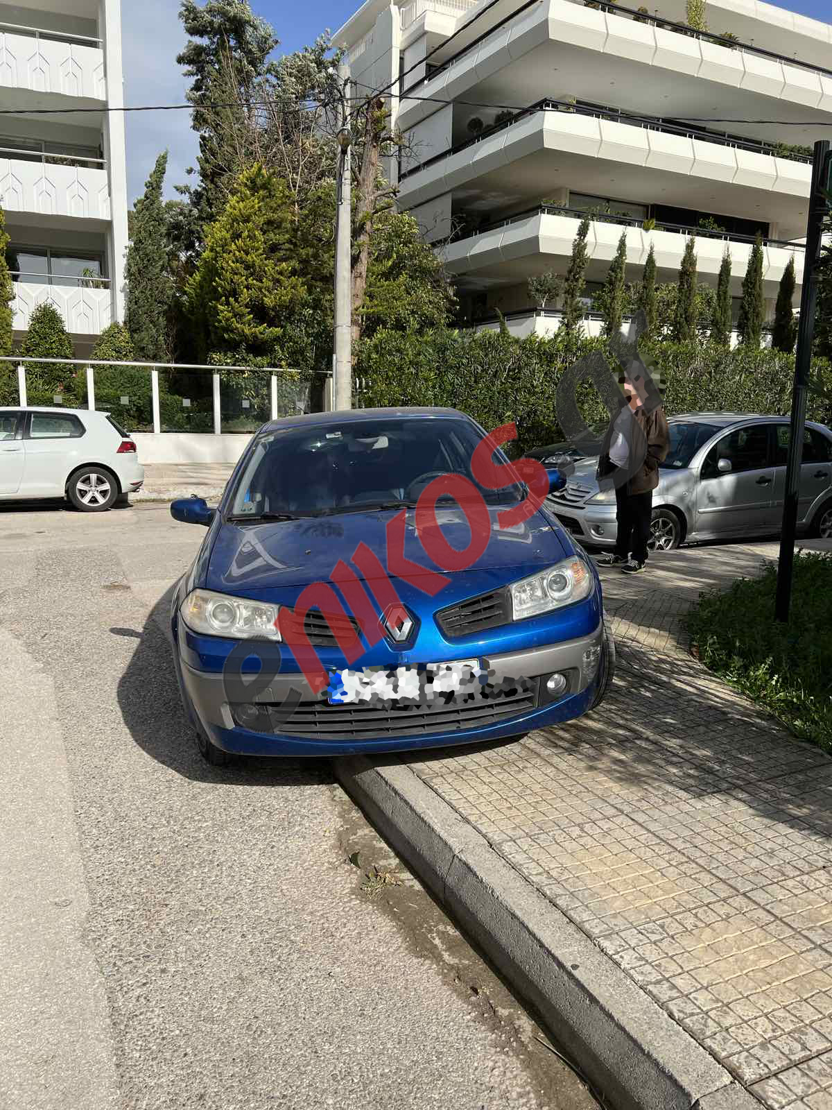 Παρκάρισμα στην Γλυφάδα