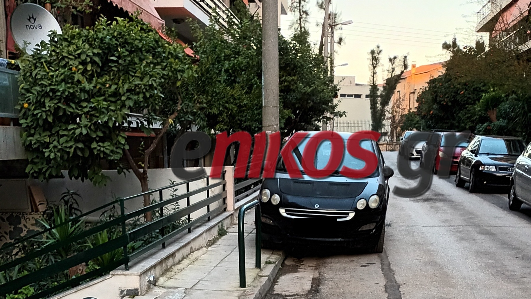 Αμπελόκηποι: Λειτούργησαν αυθαίρετα και πάρκαραν στην πλευρά του δρόμου που δεν επιτρέπεται – ΦΩΤΟ αναγνώστη