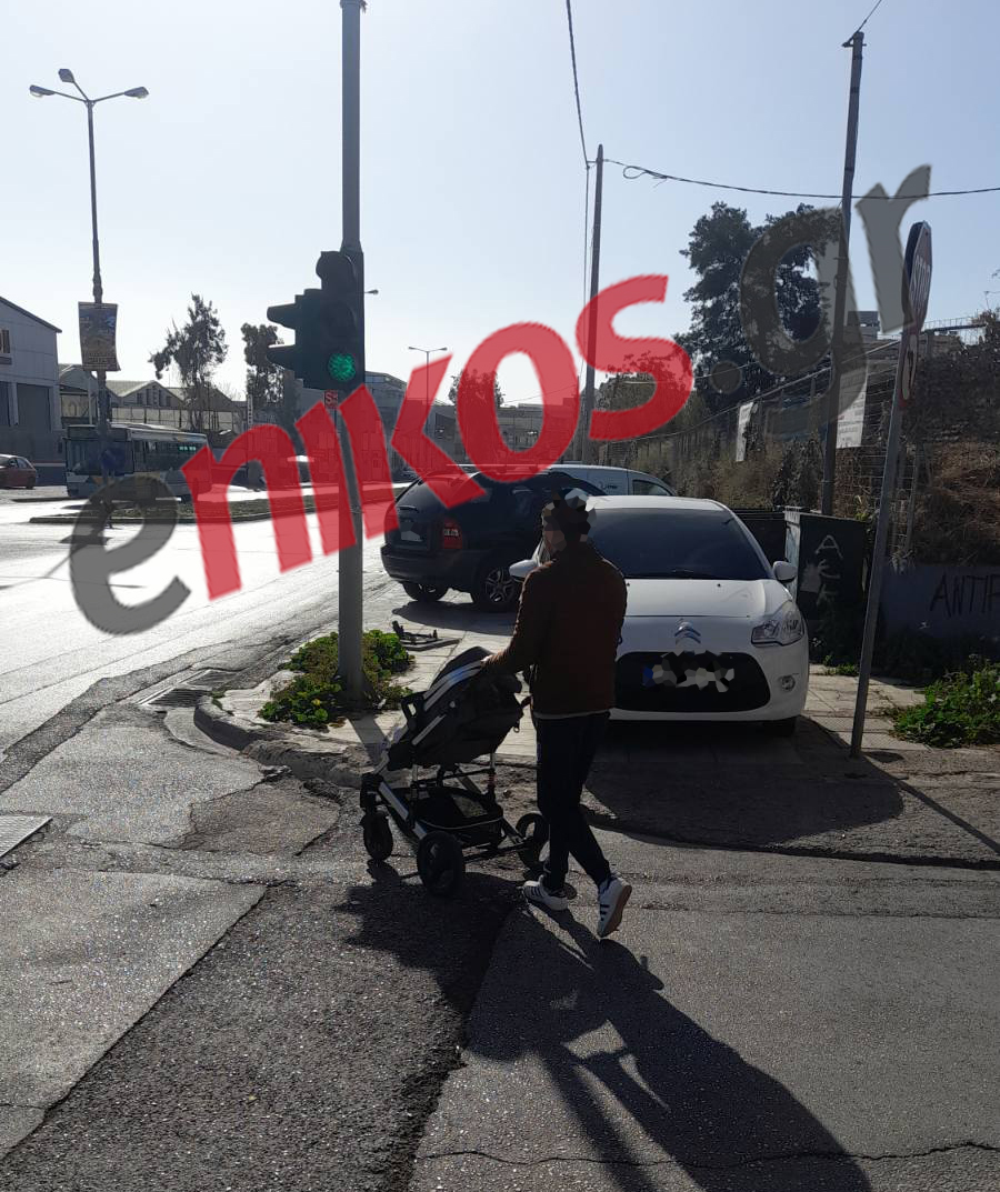 Παρκάρισμα Θηβών Καρότσι