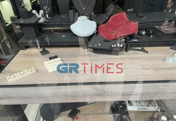 ριφιφί σε κοσμηματοπωλείο