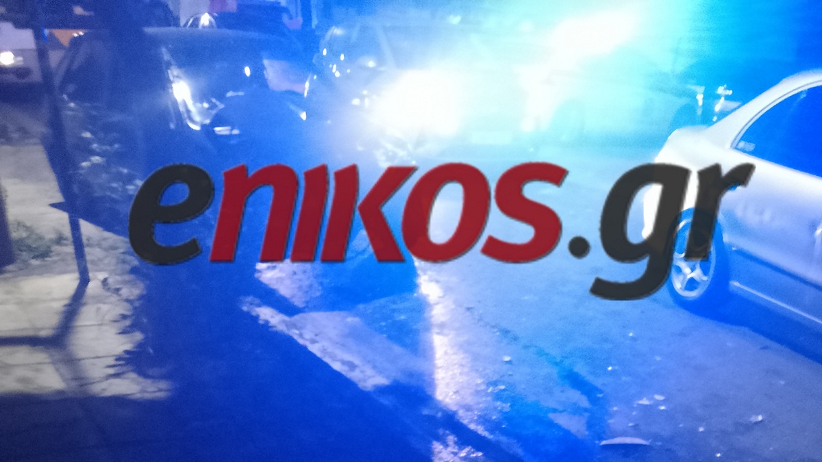 Τροχαίο στη Νίκαια: Αυτοκίνητο έπεσε πάνω σε ταξί και λεωφορείο – ΦΩΤΟ αναγνώστη