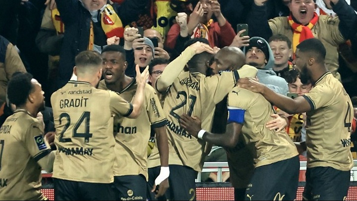 Ligue 1: Η Λανς «έσπασε» το αήττητο της Παρί ΣΖ