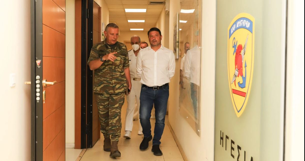 Στον Ναύσταθμο Κρήτης για τα Θεοφάνια Χαρδαλιάς – Φλώρος