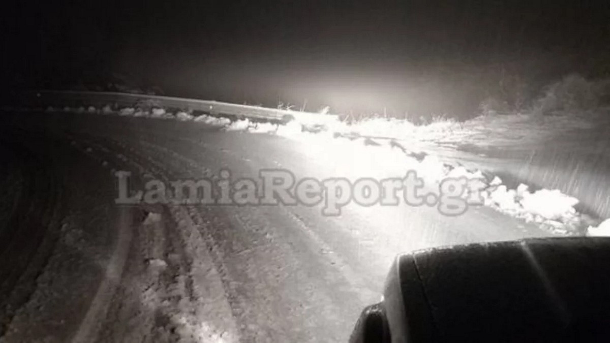 Φθιώτιδα: Χιονίζει ασταμάτητα – Το «έστρωσε» στον δρόμο προς  την Παύλιανη