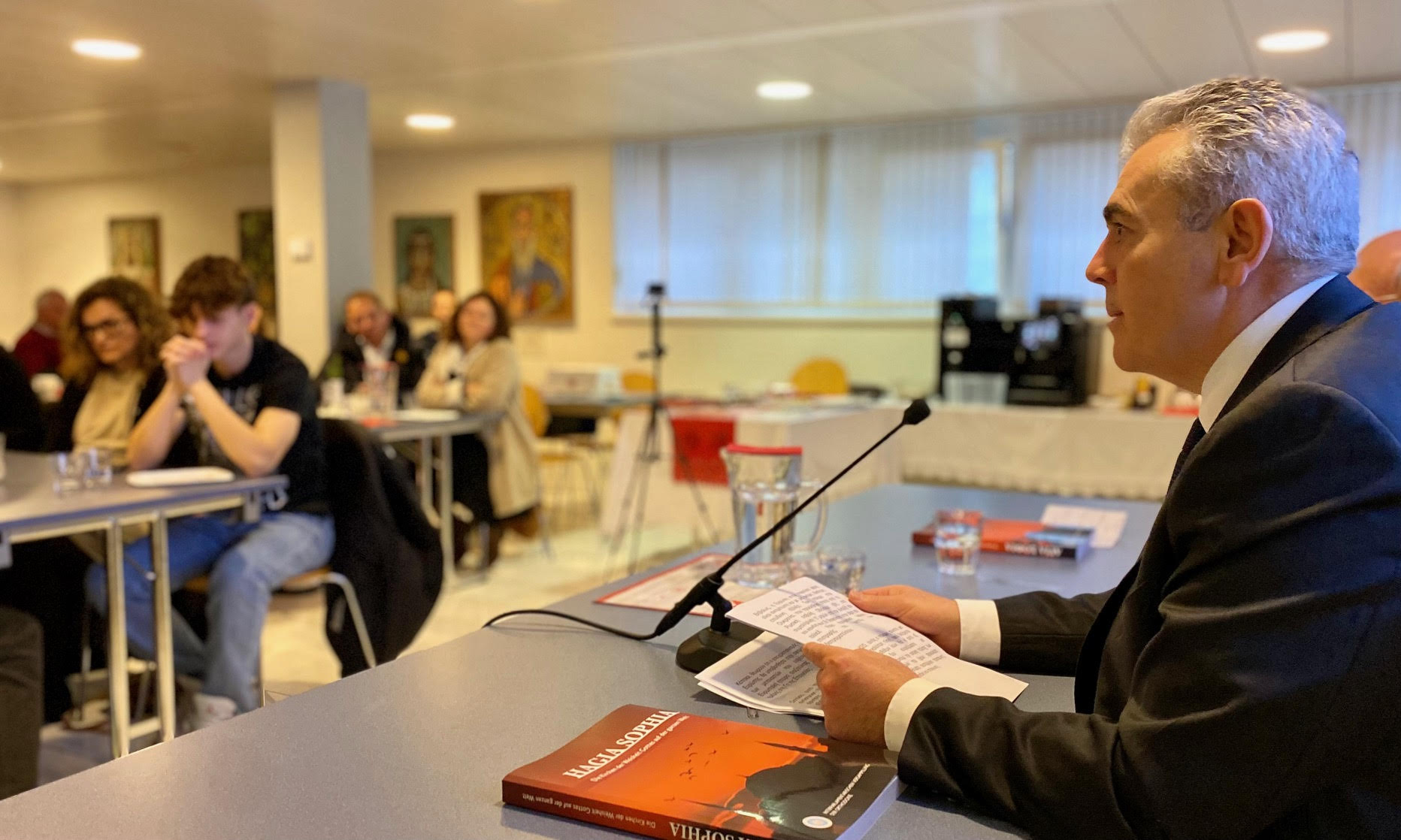 Χαρακόπουλος από την Eλβετία: Ο αποχριστιανισμός της Ευρώπης δεν υποβοήθησε στην αφομοίωση μεταναστών