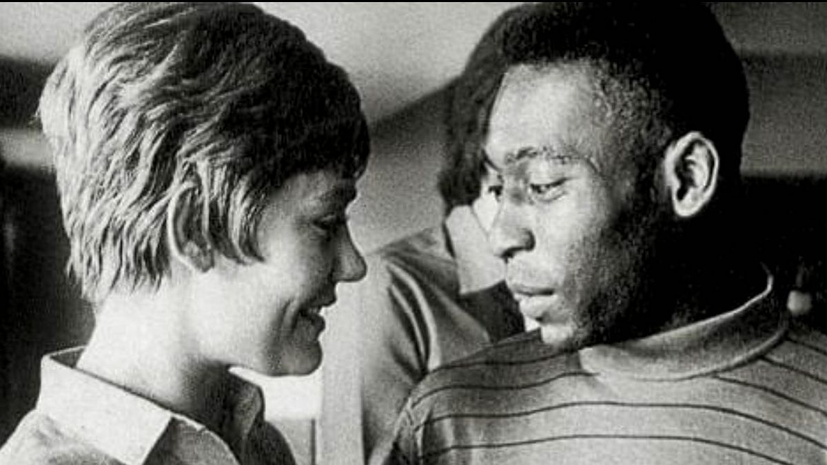 Όταν η Μαρινέλλα συνάντησε τον Πελέ