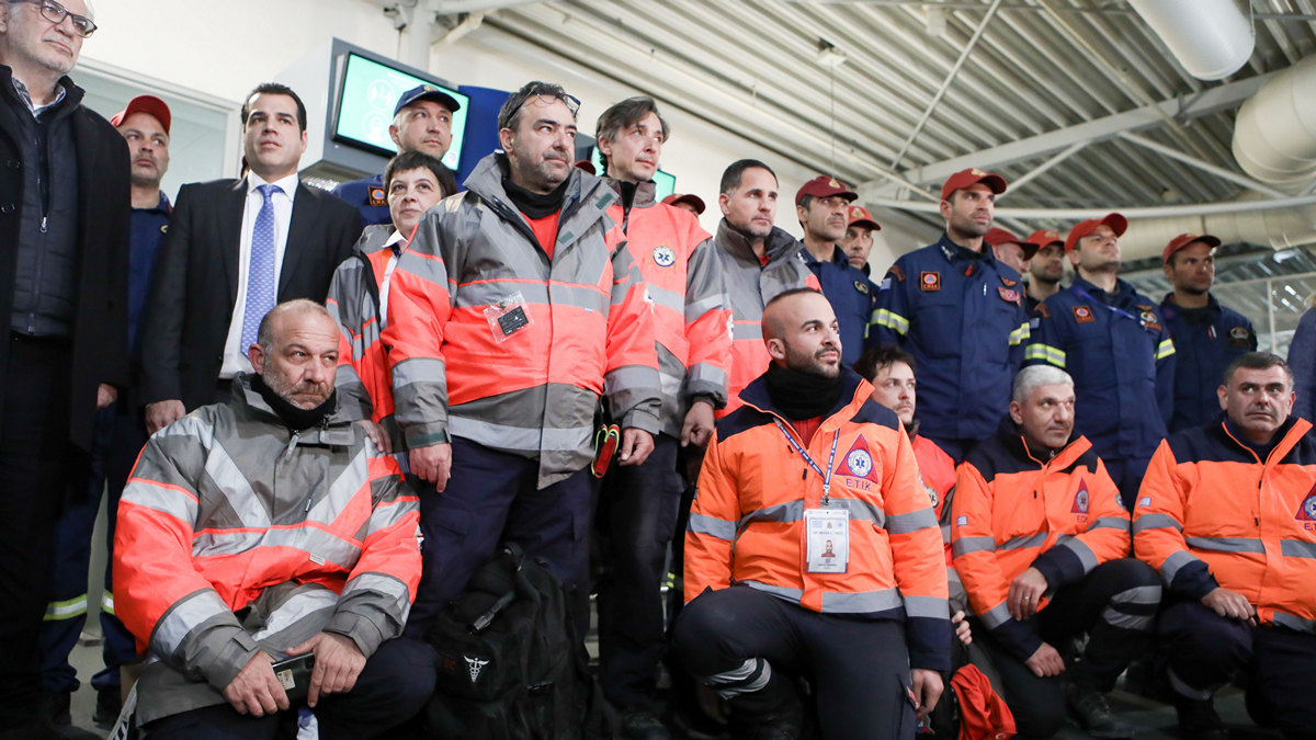 Επέστρεψαν στην Ελλάδα τα μέλη της ΕΜΑΚ – Προσγειώθηκε το αεροπλάνο τους στο «Ελ. Βενιζέλος»