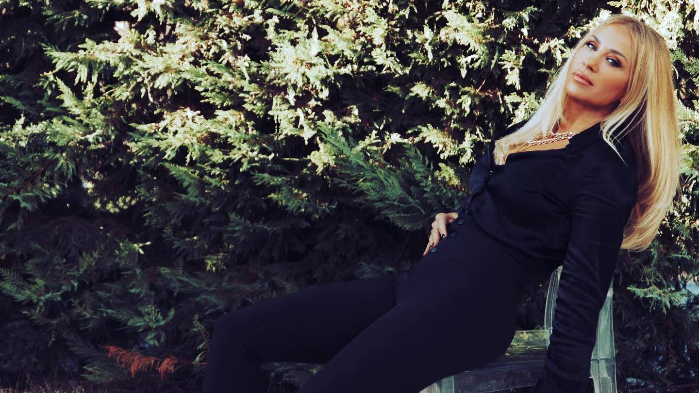 Γωγώ Μαστροκώστα: Αυτή είναι η κούκλα και πανύψηλη κόρη της