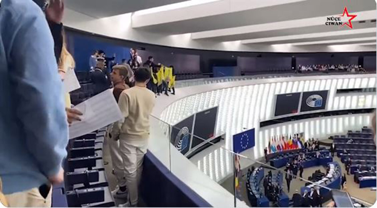 Εισβολή Κούρδων στο Ευρωκοινοβούλιο