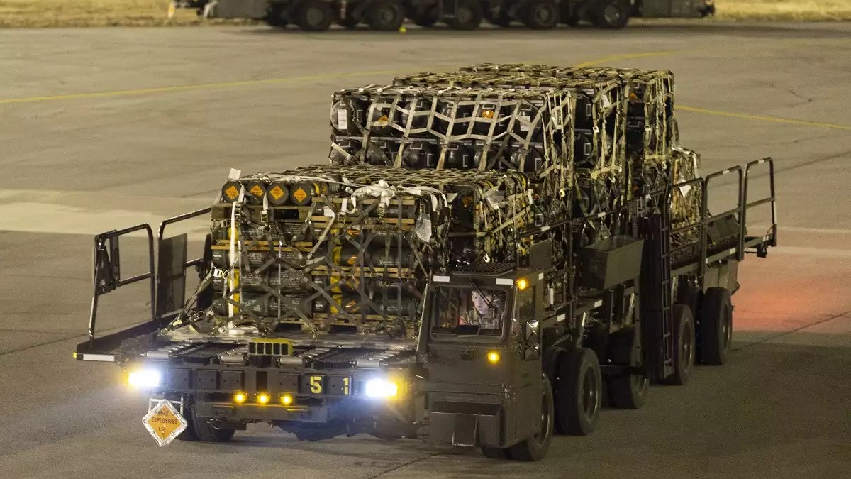 ΗΠΑ: Νέο πακέτο στρατιωτικού εξοπλισμού στο Κίεβο – Θα συμπεριλαμβάνει όπλα μεγαλύτερου βεληνεκούς