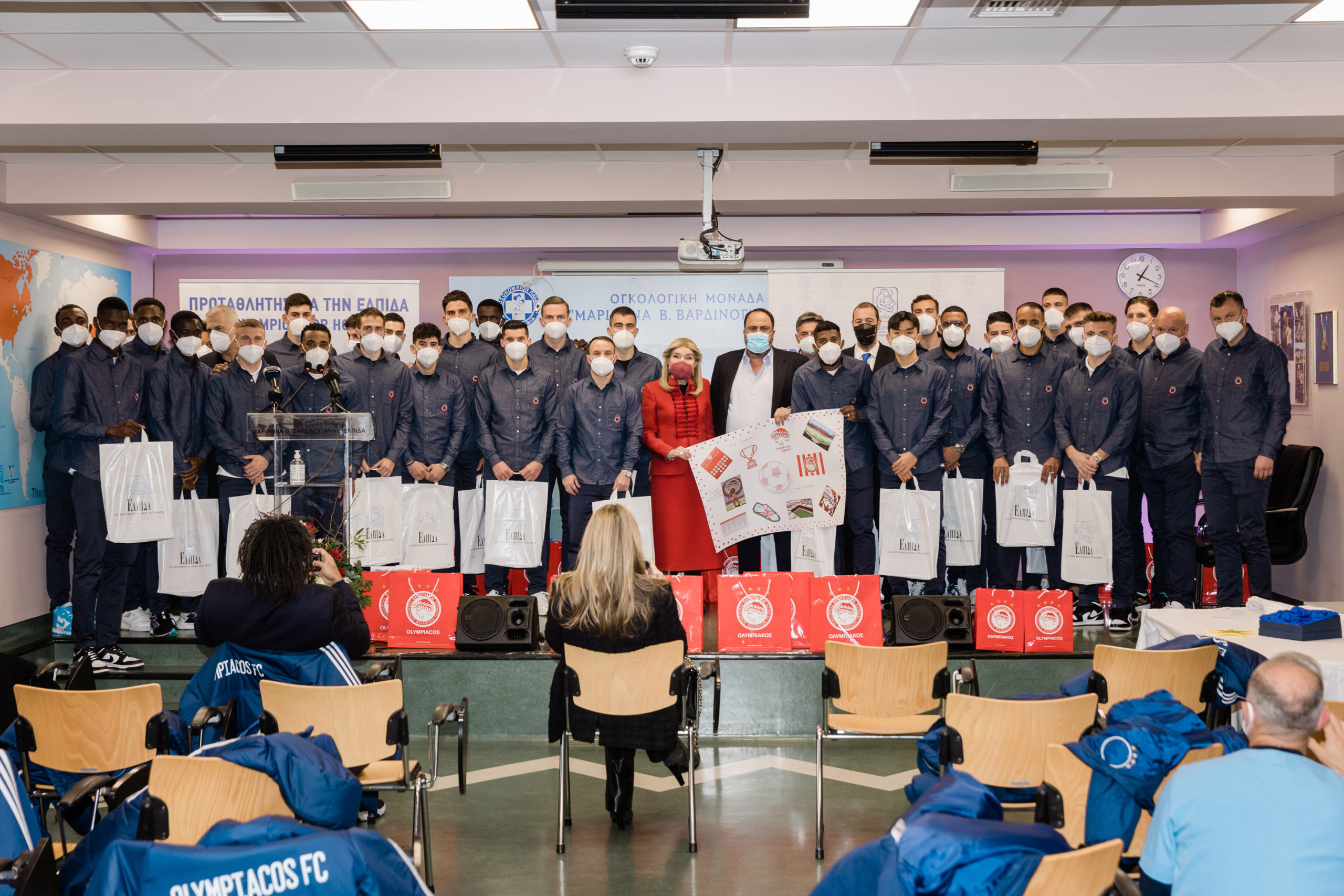 Σύσσωμη η ομάδα του Ολυμπιακού