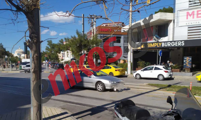 Παρκάρισμα Γλυφάδα