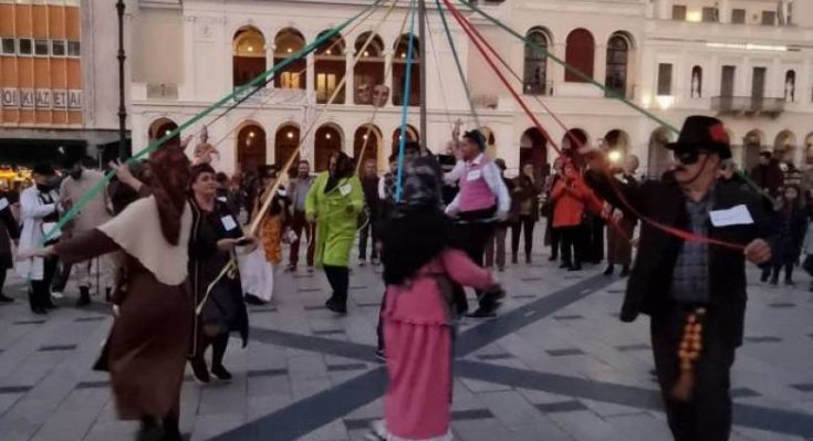 Στην Πάτρα χτυπά η καρδιά του καρναβαλιού