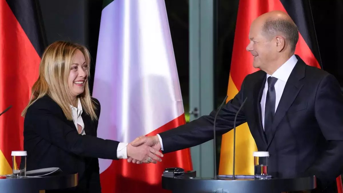 Γερμανία – Συνάντηση Σολτς-Μελόνι: Συμφωνούν για Ουκρανία, διαφωνούν για μεταναστευτικό και οικονομία
