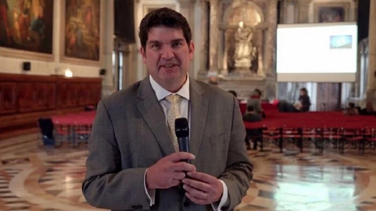 Βέλγιο – Qatar gate: Ύστερα από σχεδόν δύο μήνες φυλάκισης, αφέθηκε ελεύθερος άνευ όρων ο Νικολό Φιγκά Ταλαμάνκα