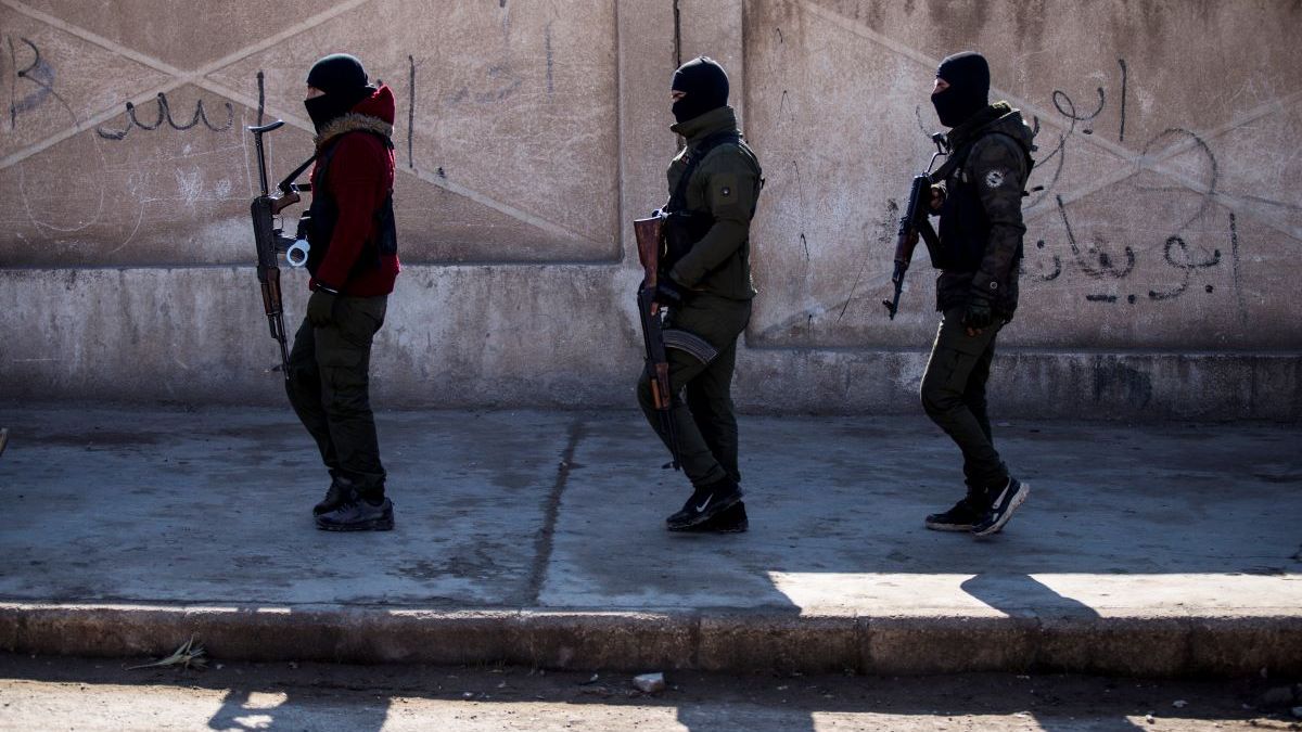 Συρία: 11 νεκροί, οι περισσότεροι άμαχοι, από επίθεση αποδιδόμενη στο ΙΚ