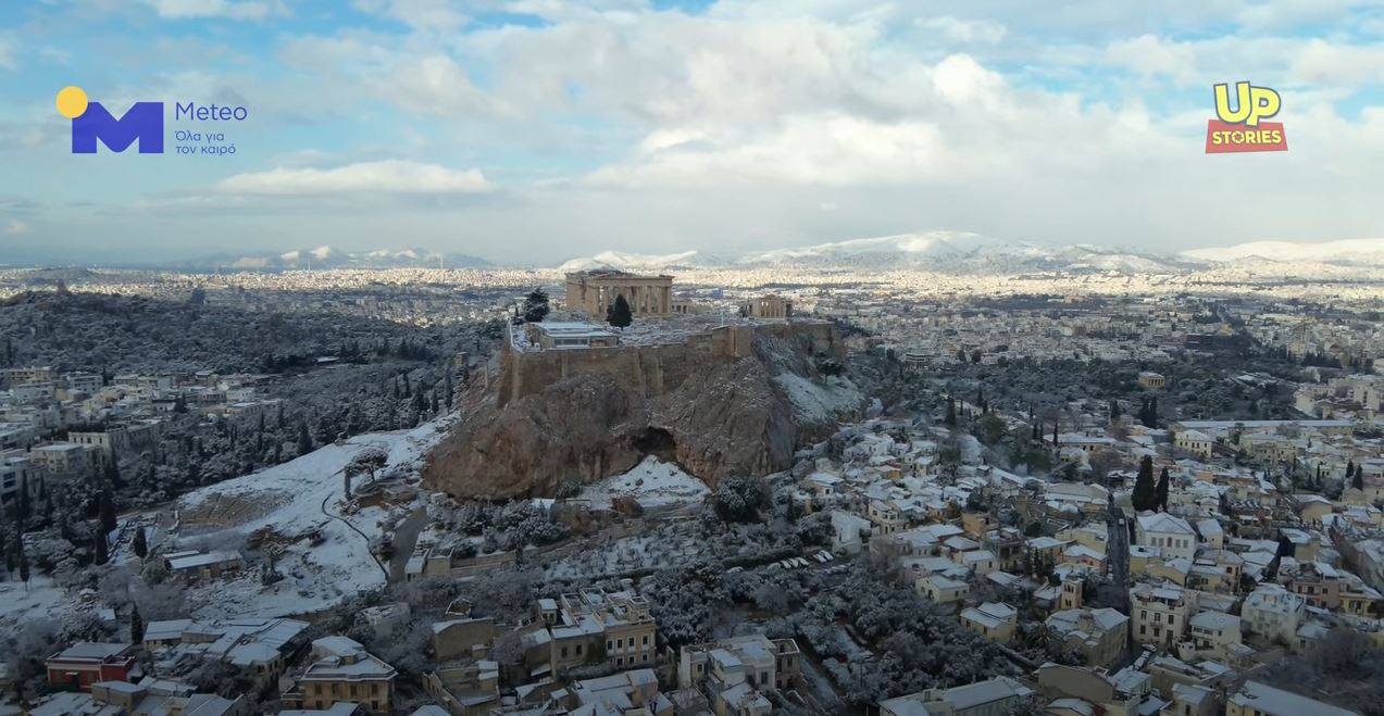 Κακοκαιρία «Μπάρμπαρα»: Η χιονισμένη Αθήνα από ψηλά – Μαγικές εικόνες από drone