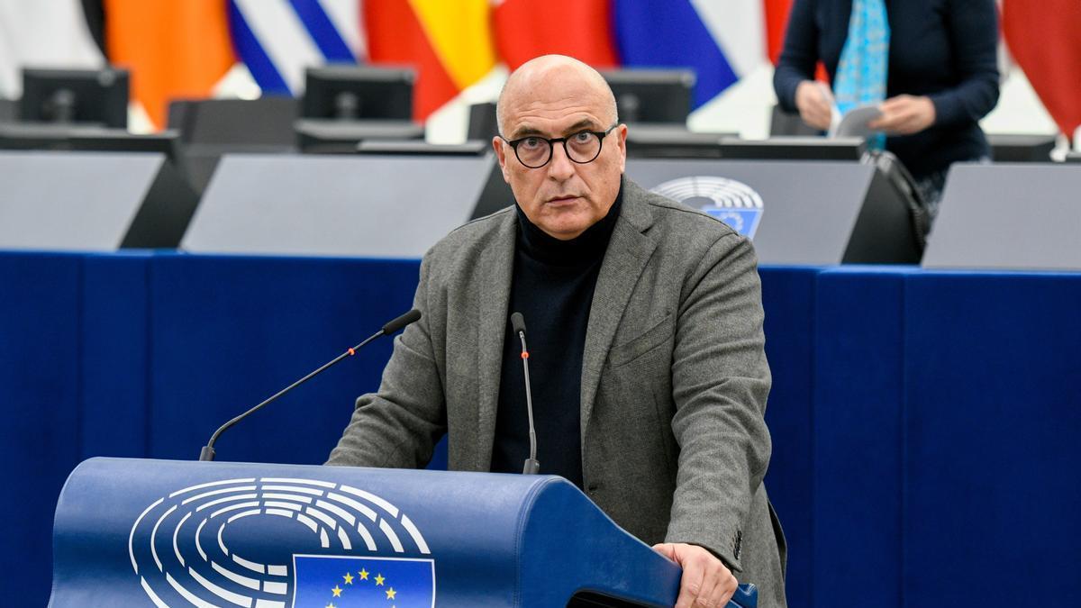 Αντρέα Κοτσολίνο Qatar Gate