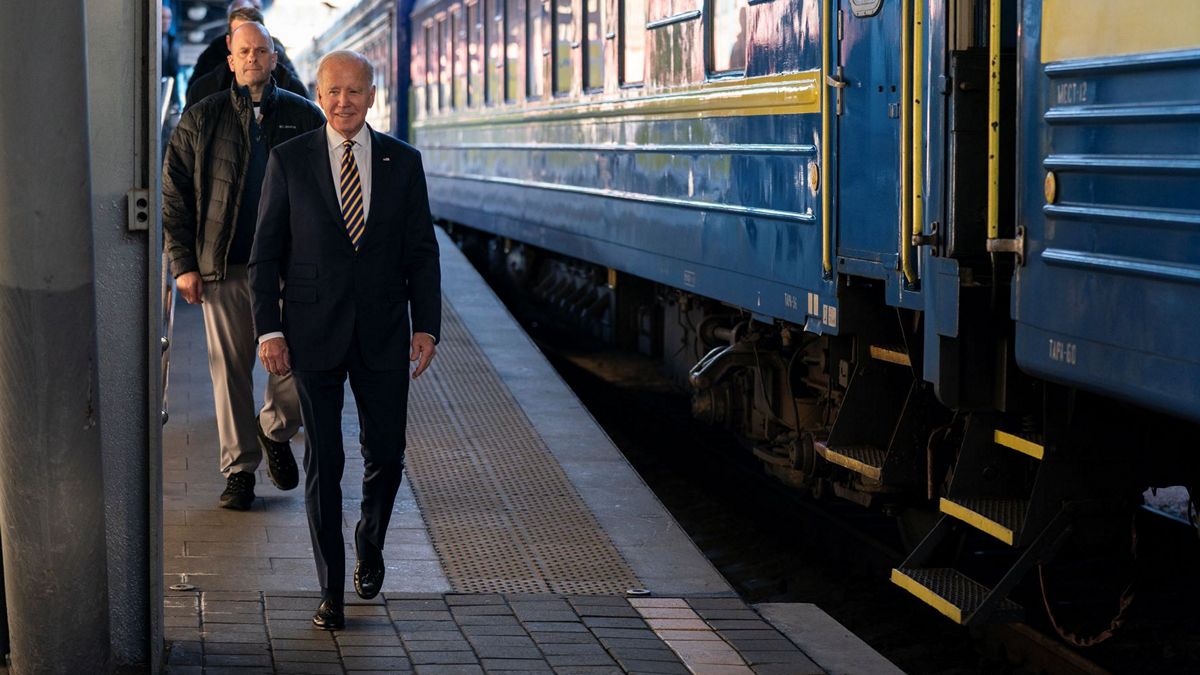 Ο Τζο Μπάιντεν έφθασε στην Πολωνία