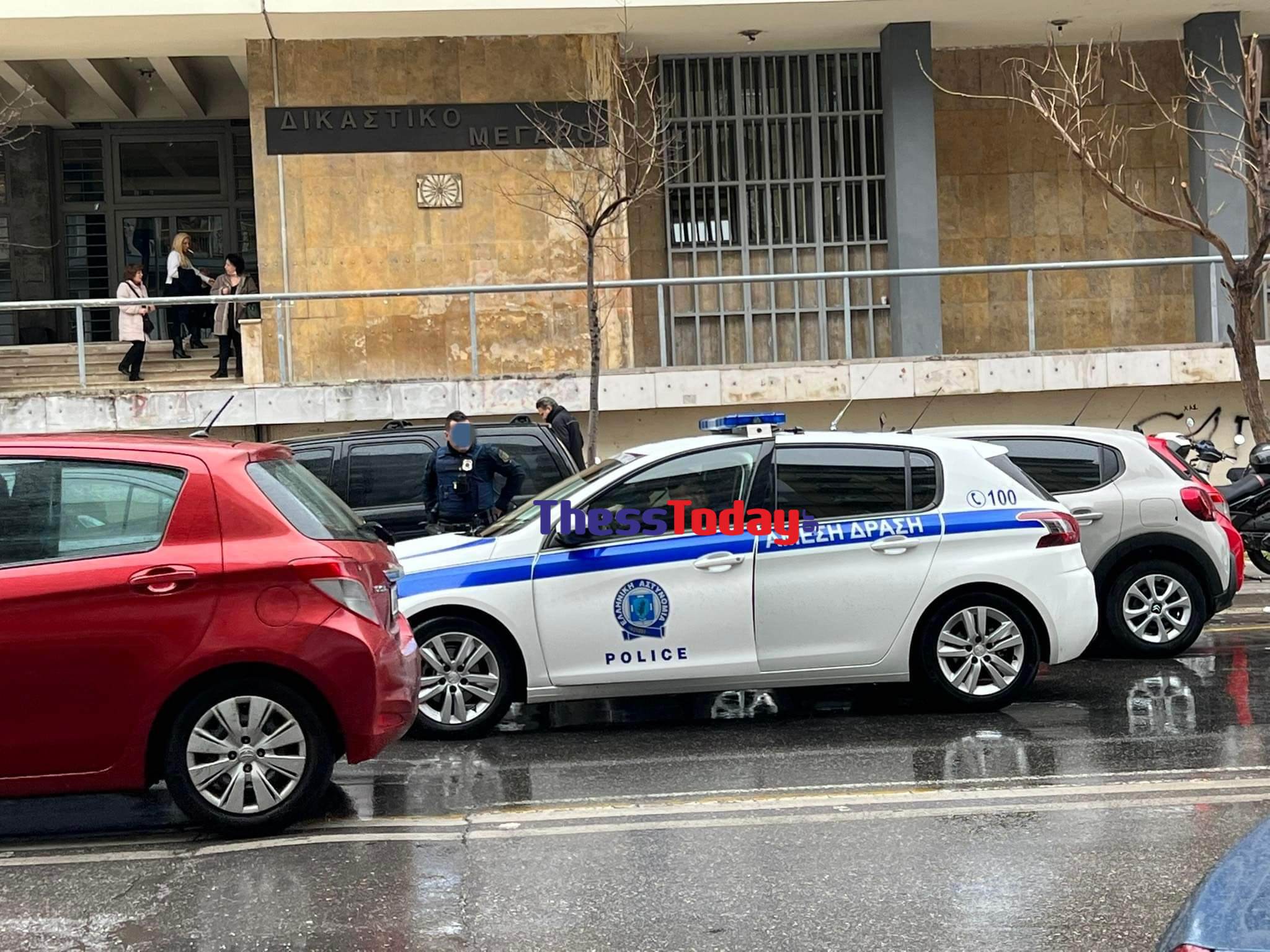 Απόδραση κρατουμένου από το Δικαστικό Μέγαρο Θεσσαλονίκης