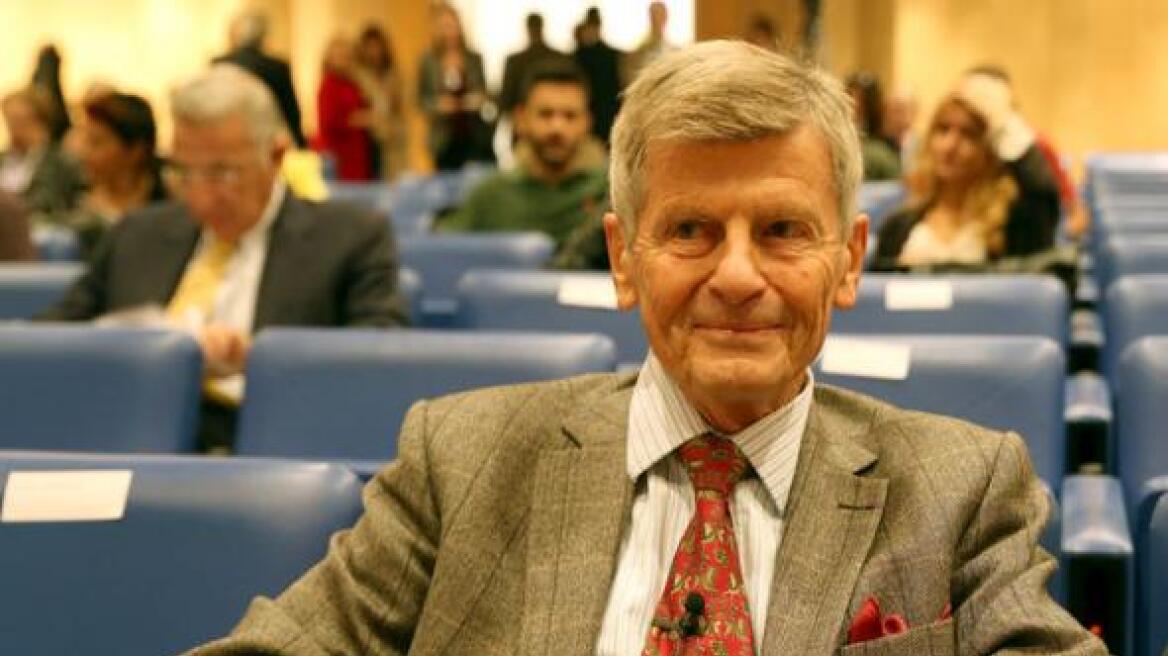 Πέθανε ο Γιώργος Δερτιλής